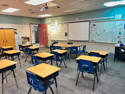 Roundy - Dr. C. Owen Elementary School Classroom Standard in Las Vegas
