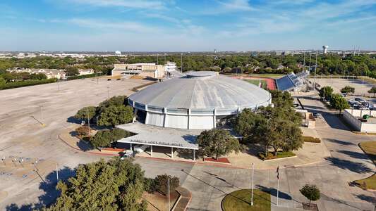 Alfred J. Loos Sports Complex Field House in Addison