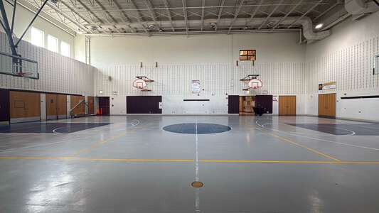 Lyon - Mary Lyon Elementary School Cafeteria in Chicago 3