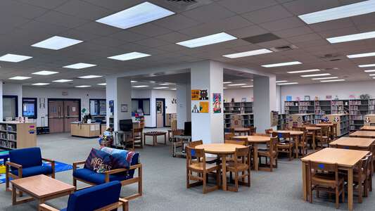 Goose Creek Elementary School Media Center in Goose Creek