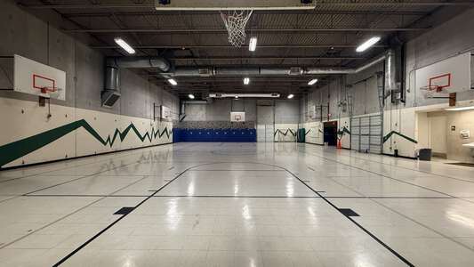 Auxiliary Gym - West Outside Gym