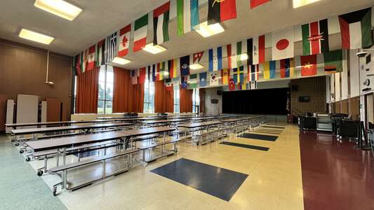 Highland Park Middle School Cafeteria in Beaverton 4