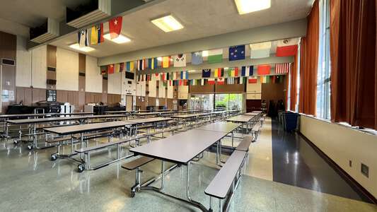 Highland Park Middle School Cafeteria in Beaverton 2