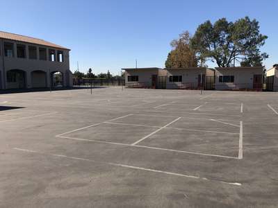 Ponderosa Elementary School Outdoor Basketball Courts in Anaheim