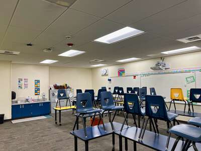 Heard - Lomie G. Elementary School Classroom Standard in Las Vegas