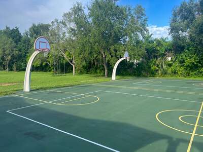 Pinecrest Elementary School Outdoor Basketball Courts in Pinecrest