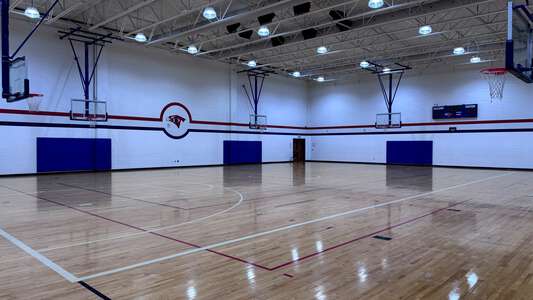 Davis Ninth Grade School Main Gym in Houston