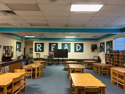 Carter Park Elementary School Library in Fort Worth 2