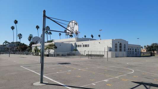 Ethel Dwyer Middle School Outdoor Basketball Courts 2 in Huntington Beach
