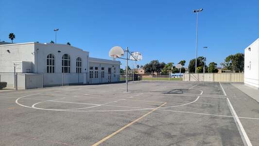 Ethel Dwyer Middle School Outdoor Basketball Courts 2 in Huntington Beach