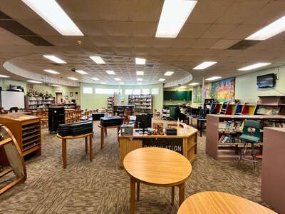 Phyllis Ruth Miller Elementary School Library in Miami