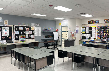 Floyd Elementary School Classroom Standard in Mesquite