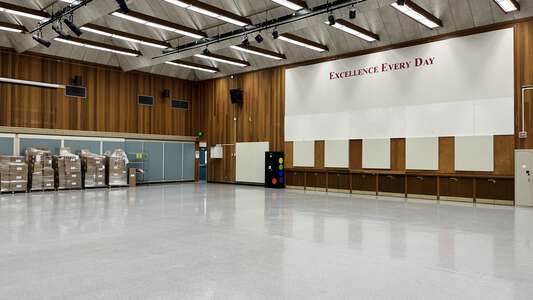 Kennedy Middle School Cafeteria in Eugene