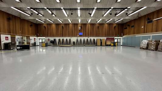 Kennedy Middle School Cafeteria in Eugene