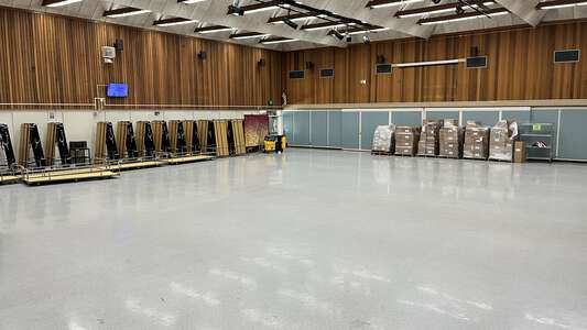 Kennedy Middle School Cafeteria in Eugene