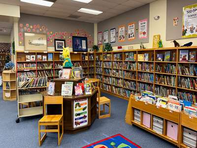 South Hills Elementary School Library in Fort Worth 3
