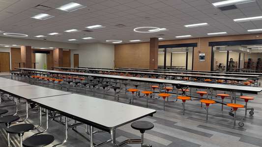 Putnam City High School Cafeteria in Warr Acres 3