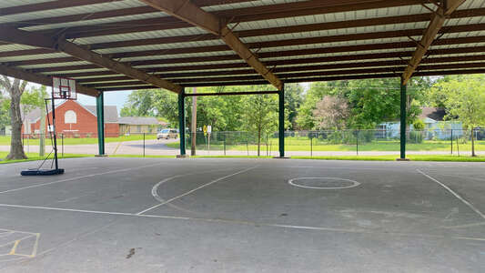 Golfcrest Elementary Outdoor Basketball Courts in Houston
