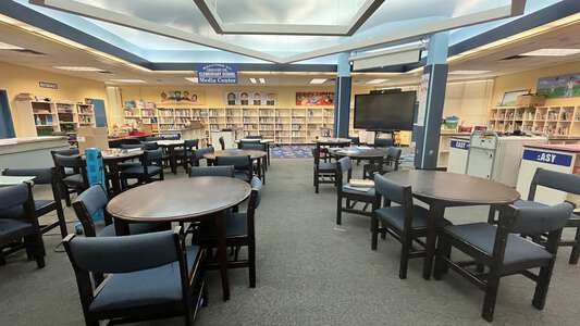 Gregory Drive Elementary School Library (3 hr min) in Jacksonville