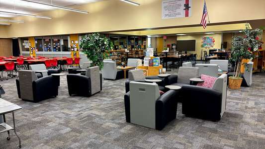Wichita Heights High School Library in Wichita 3