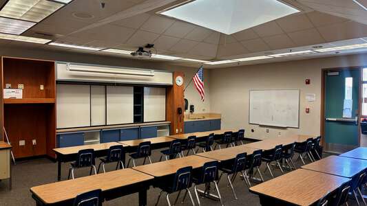 Harmony Elementary School Classroom Standard in Hemet
