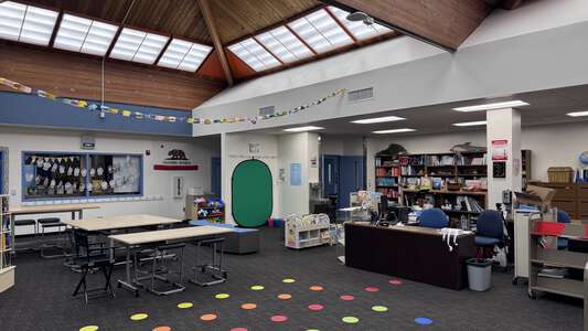College Park Elementary School Library in Irvine