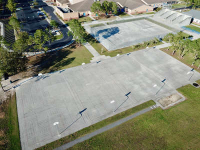 Discovery Middle School Outdoor Basketball Courts in Orlando