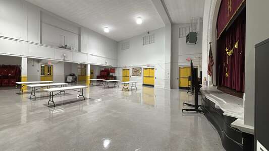 Harahan Elementary School Auditorium in Harahan 5