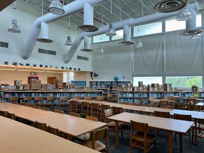 Mandarin Lakes K-8 Center Library in Miami 2
