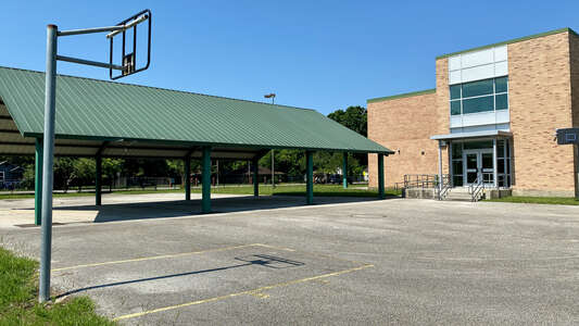 Osborne Elementary Outdoor Basketball Courts in Houston