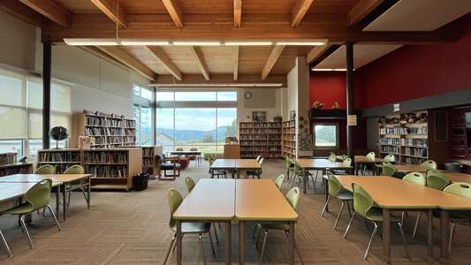 Parkdale Elementary School Library in Parkdale