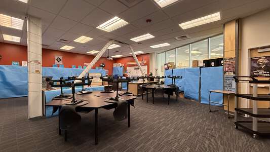 Lakota Middle School Library in Federal Way 3