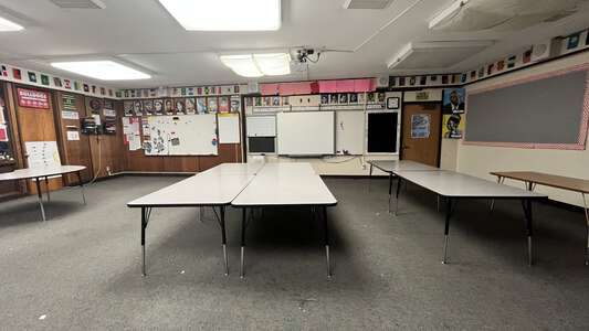 Awbrey Park Elementary School Classroom Standard in Eugene