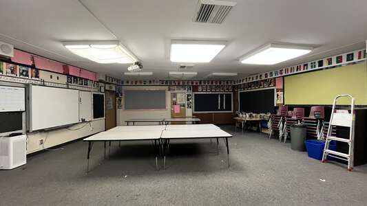 Awbrey Park Elementary School Classroom Standard in Eugene