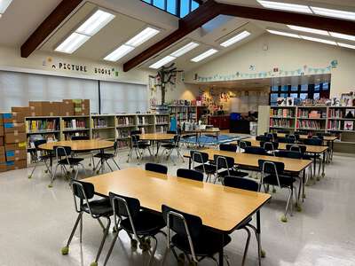 Wardlaw Elementary School Library in Vallejo