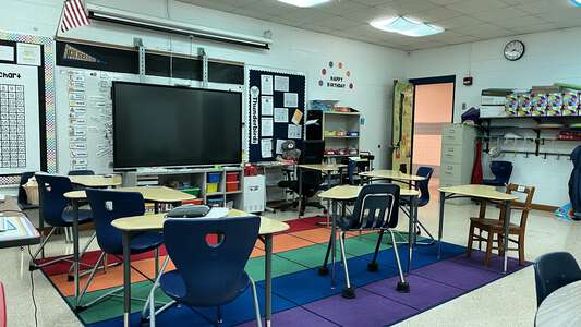 Indian Lakes Elementary School Classroom Standard in Virginia Beach
