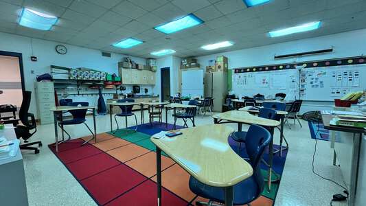 Indian Lakes Elementary School Classroom Standard in Virginia Beach