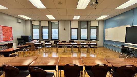 McDaniel - Delaplaine McDaniel Site Classroom Standard in Philadelphia