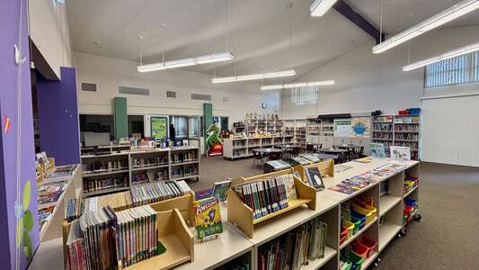 Oster Elementary School Library in San Jose