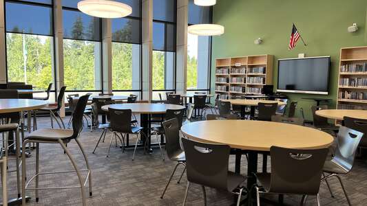 Timberline Middle School Library in Redmond