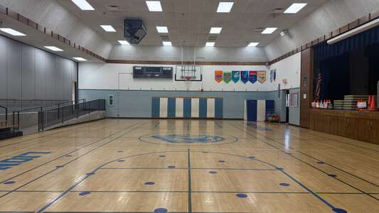 Lake Park Elementary School Gym in Bethany