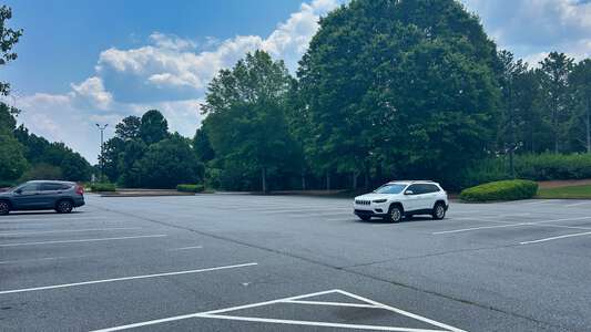 Mason Elementary School Parking Lot - Main Front in Duluth