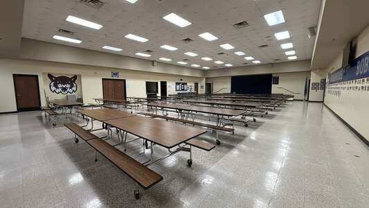 Broadmoore Elementary School Cafeteria in Moore 5