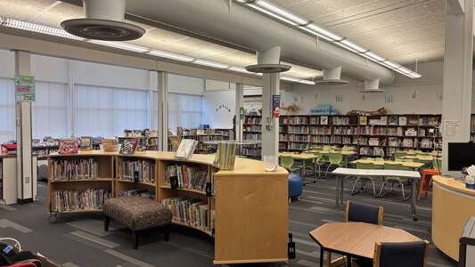 Raleigh Park Elementary School Library in Portland
