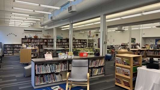 Raleigh Park Elementary School Library in Portland
