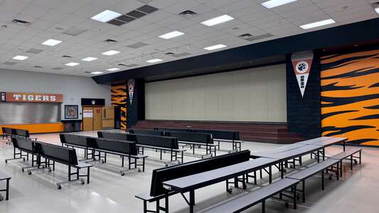 Desert Wind Middle School Cafeteria in Maricopa