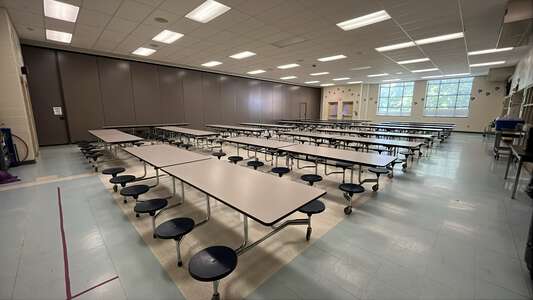 Crown Point Elementary School Cafeteria in Matthews 4