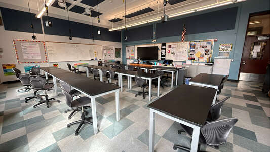 Armour - Phillip D Armour Elementary School Classroom Standard in Chicago