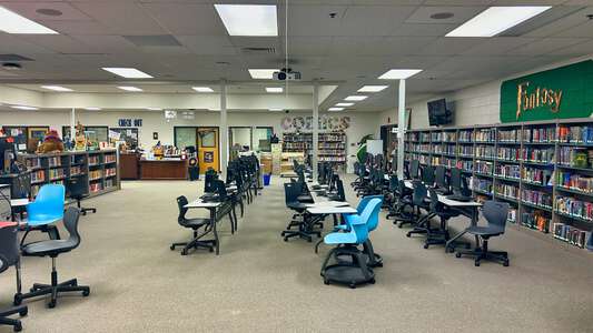 Hull Middle School Media Center in Duluth