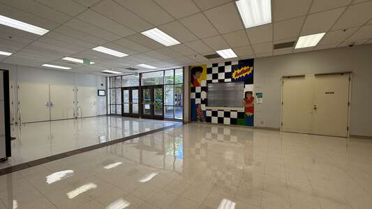 Decatur High School Performing Arts Center - Foyer in Federal Way